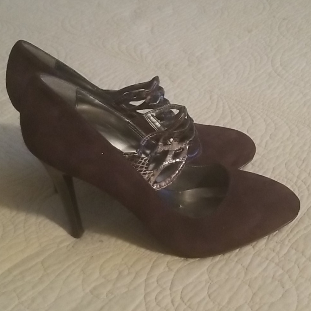 Carlos santana high heels shoes.